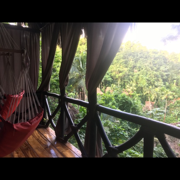 Mélanie 🇧🇪🇻🇳 - Picture 3 of 3